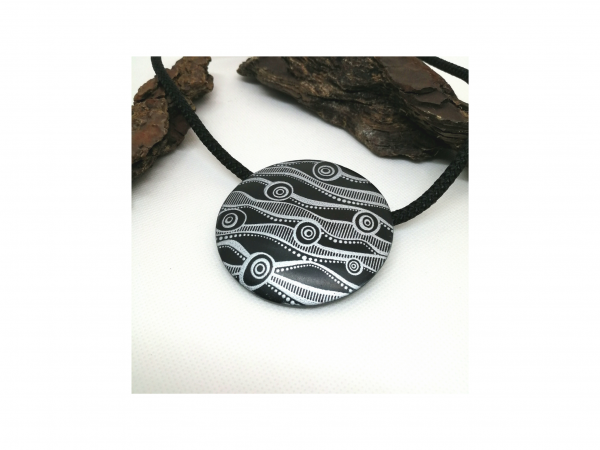 Collier en argile polymère – Image 3