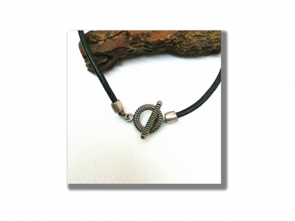 Collier cuir et métal – Image 2