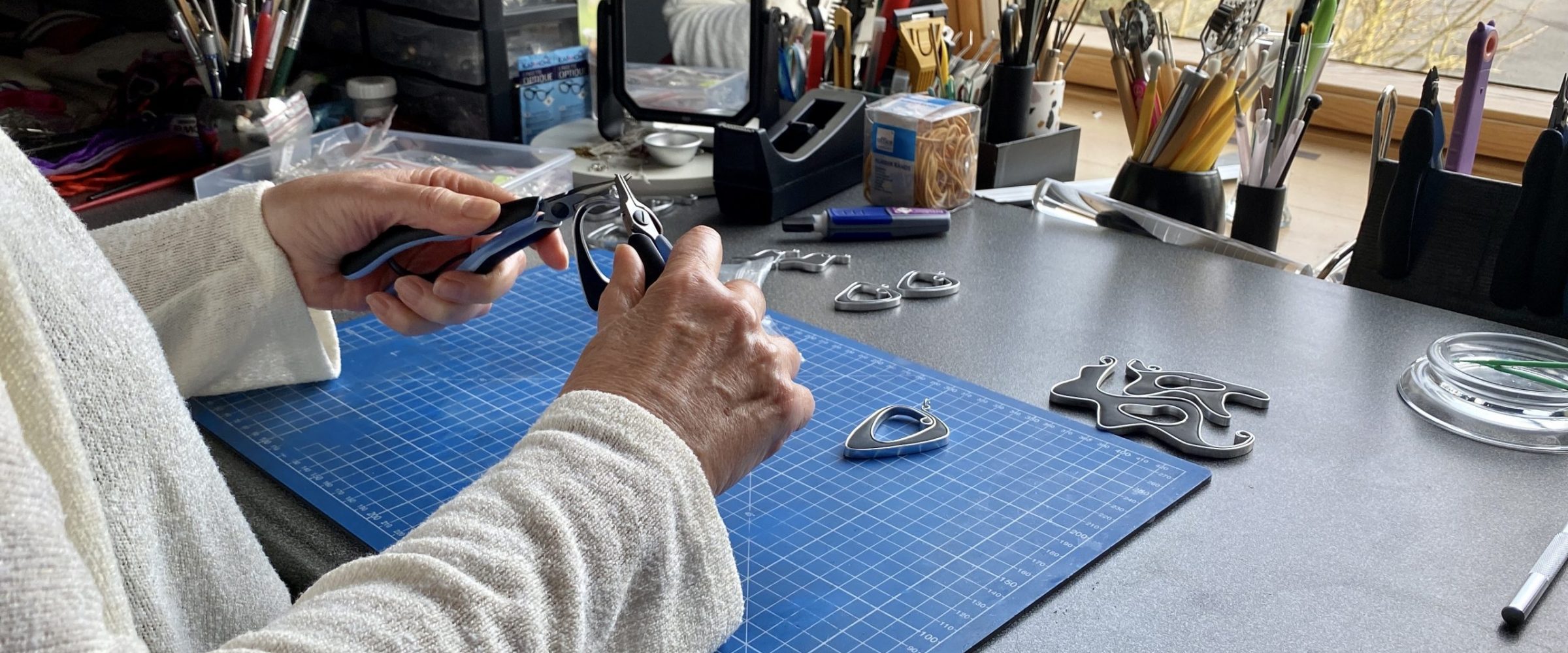 christine dans son atelier